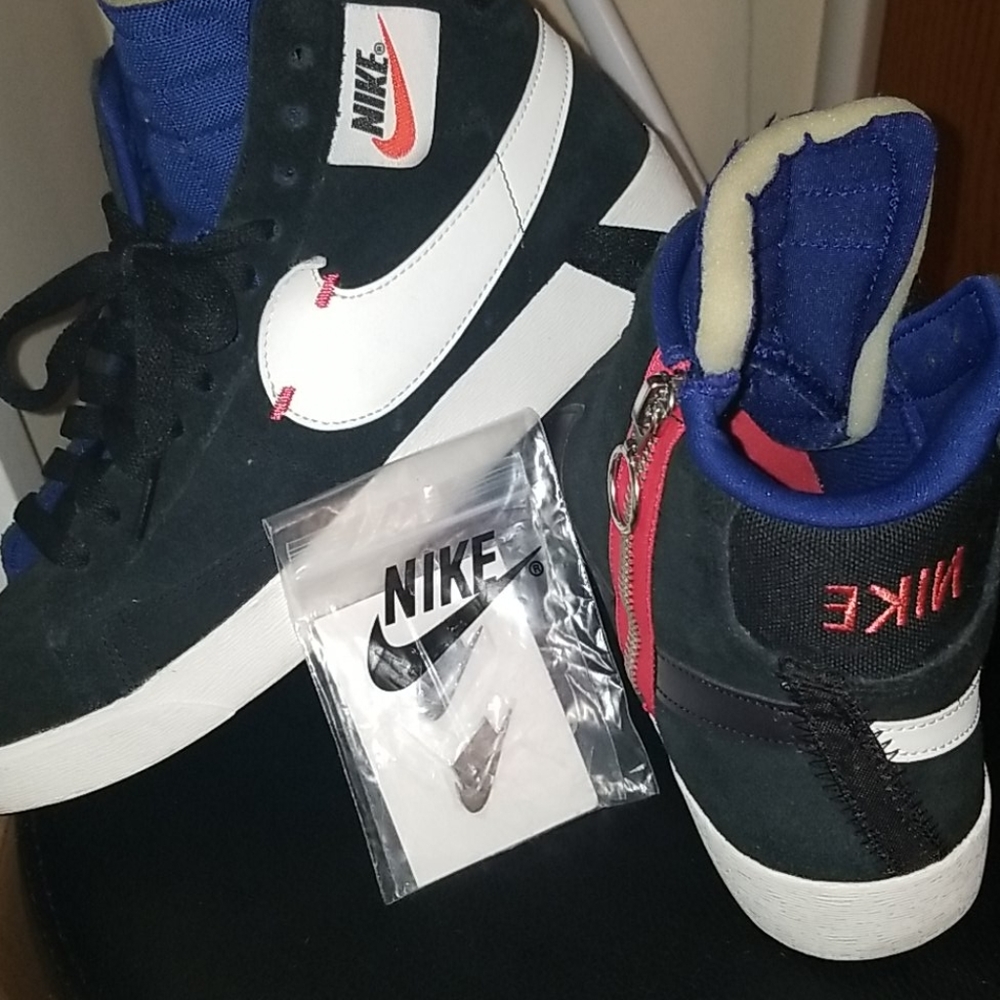 Nike Women’s High-Top Sneakers in Black and White with Blue Accents